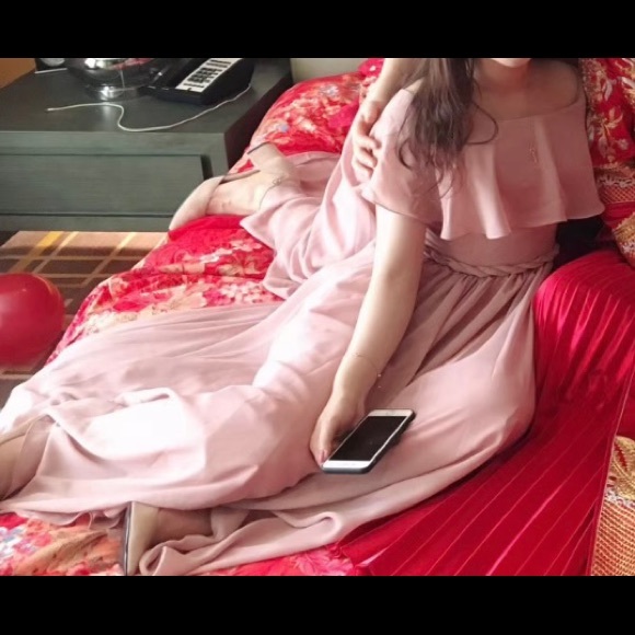 Formal Pink dress - Picture 4 of 4